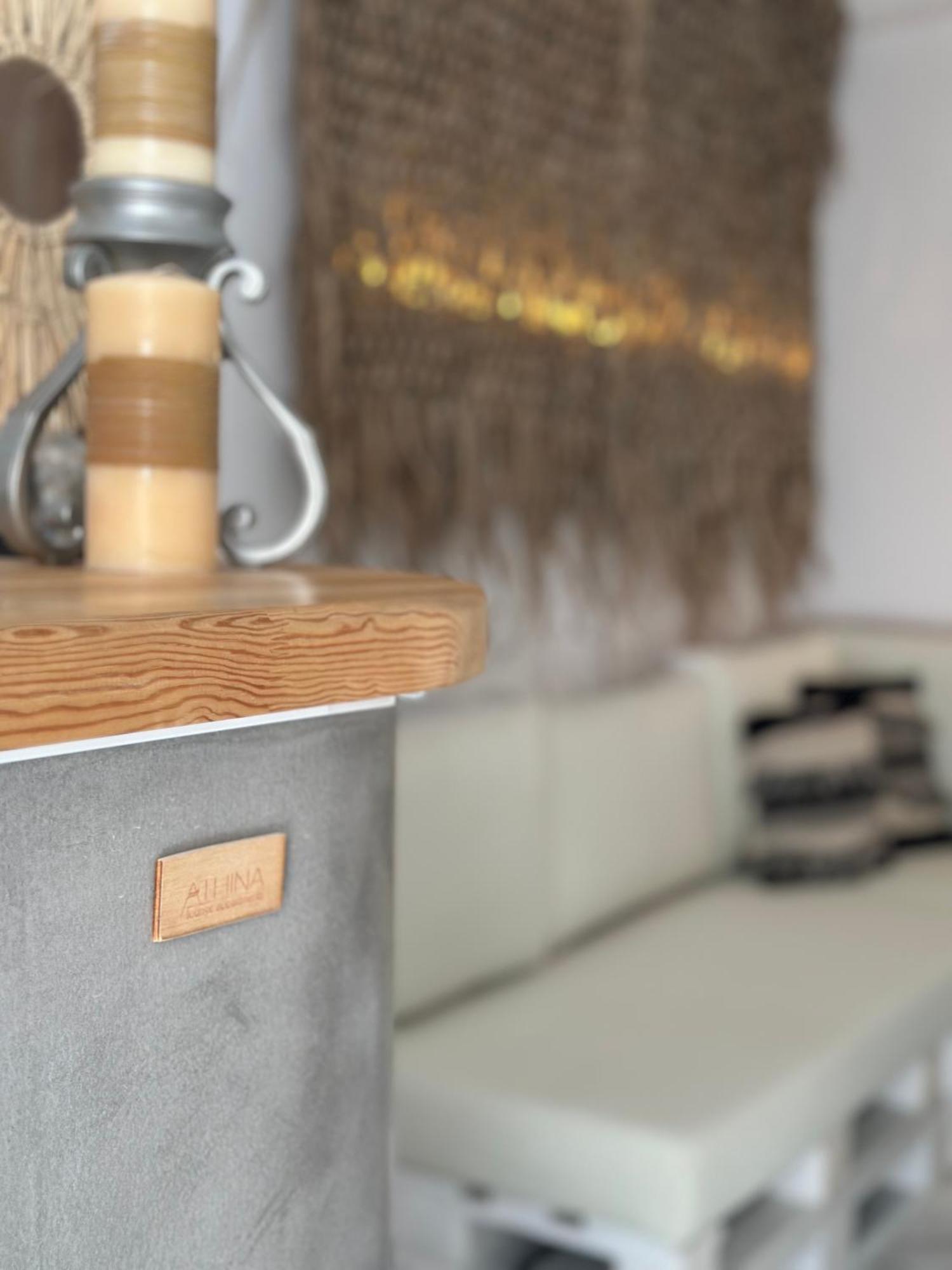 פארוס Athina Rooms - Lounge Apartments מראה חיצוני תמונה