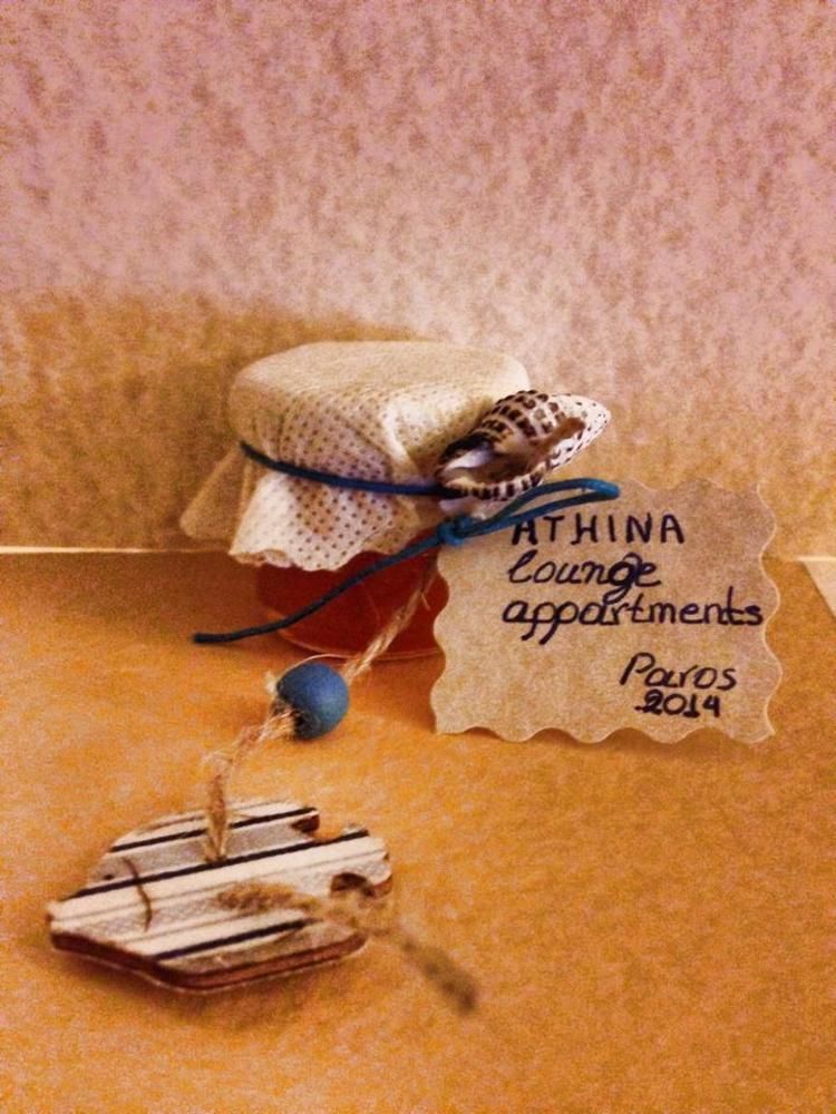 פארוס Athina Rooms - Lounge Apartments מראה חיצוני תמונה